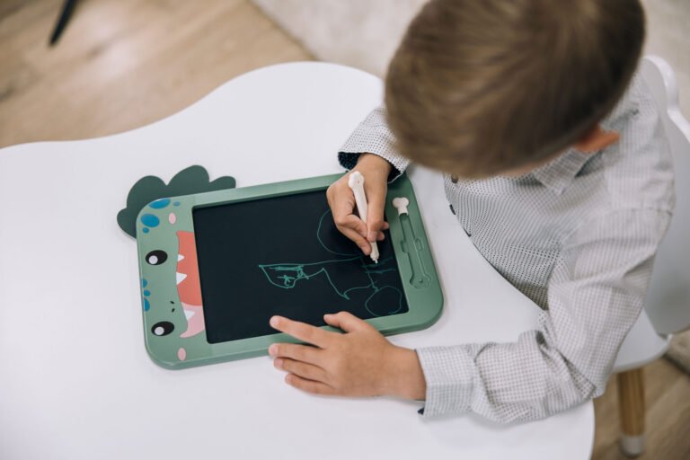 FREE 2 PLAY LCD ploča Dinosaur 83174